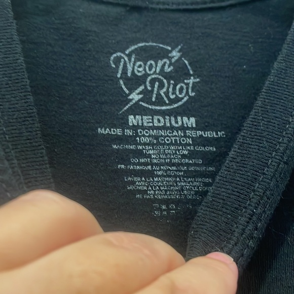 Neon Riot Tokyo black short sleeves top in M - Picture 3 of 4